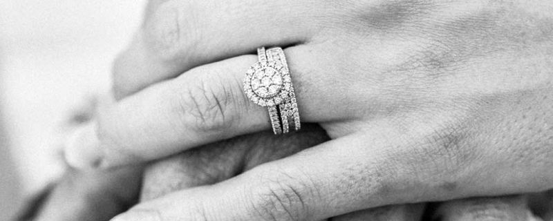 Diferencia entre anillo de compromiso y anillo de boda